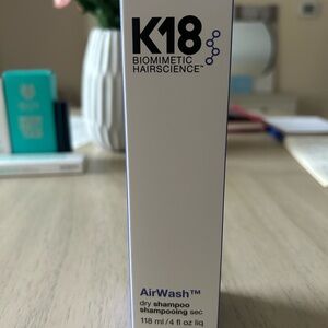 White AirWash Dry Shampoo